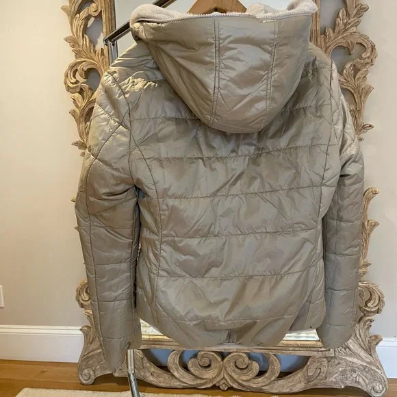 Jacket - Picture 7 of 7